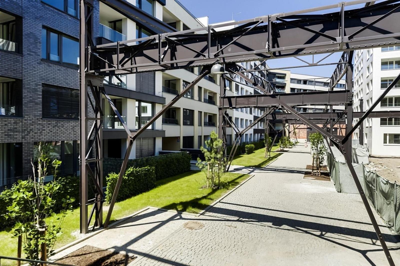 Holesovice Delight: Modern Comfort With A Twist In Prague 7 Екстериор снимка