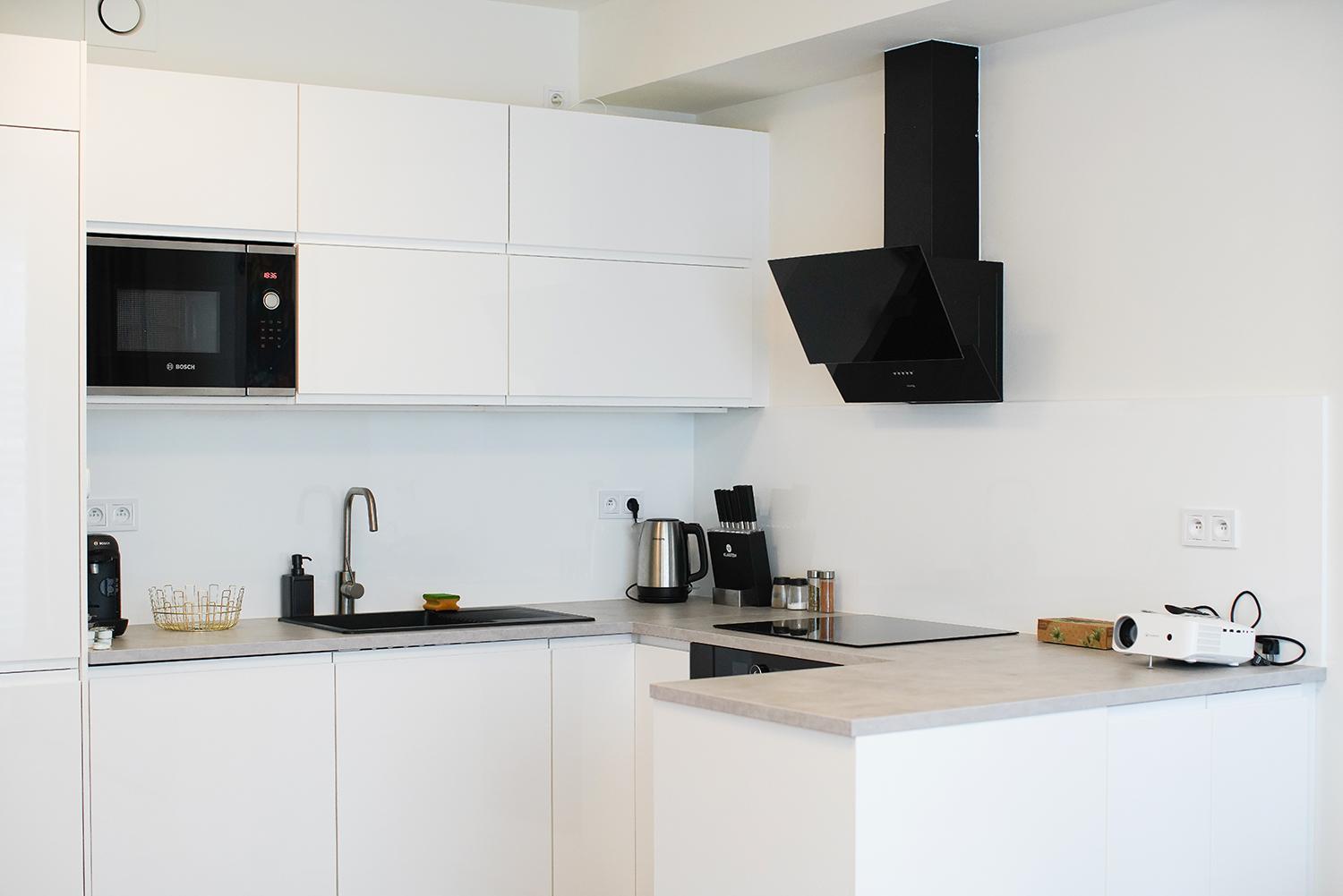 Holesovice Delight: Modern Comfort With A Twist In Prague 7 Екстериор снимка