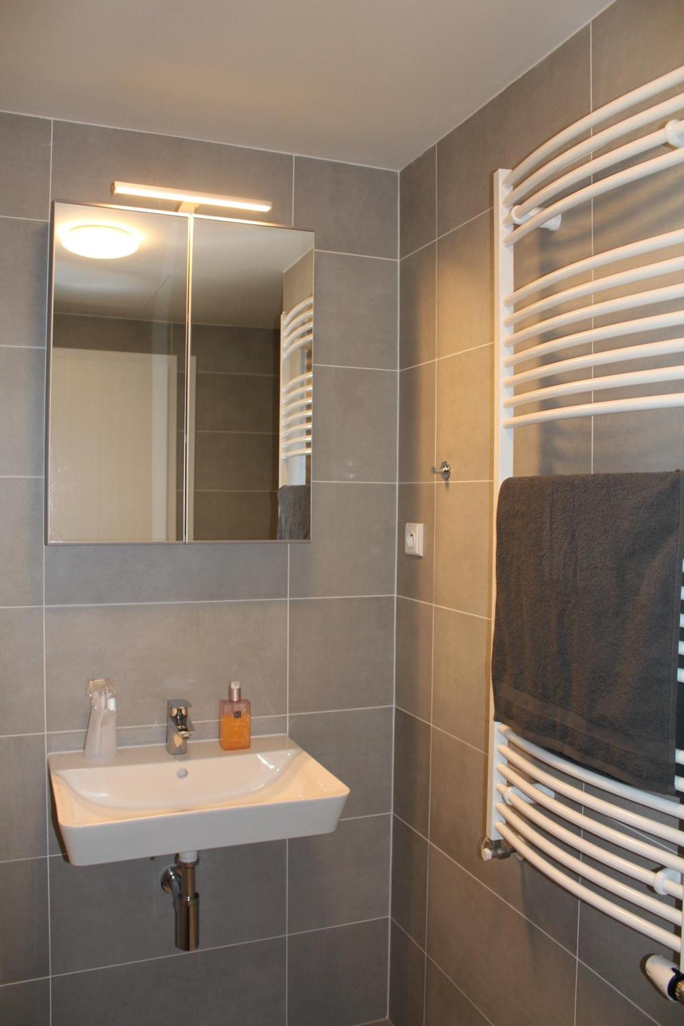Holesovice Delight: Modern Comfort With A Twist In Prague 7 Екстериор снимка